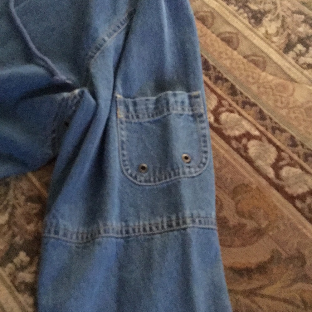 Woman’s jacket - Picture 3 of 4